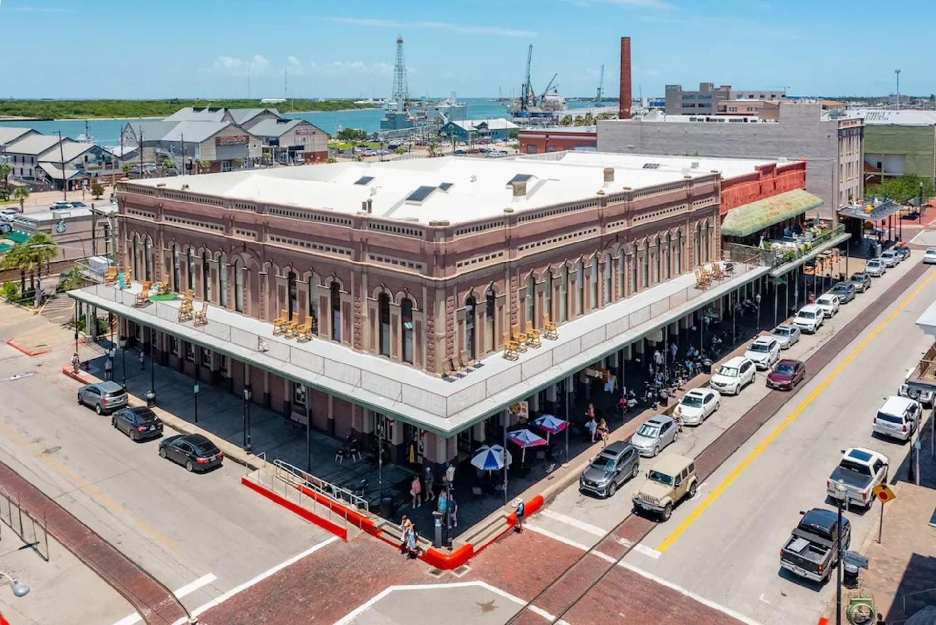 Apartmán Historic Strand Lofts By 3Rd Coast Getaways Galveston Exteriér fotografie